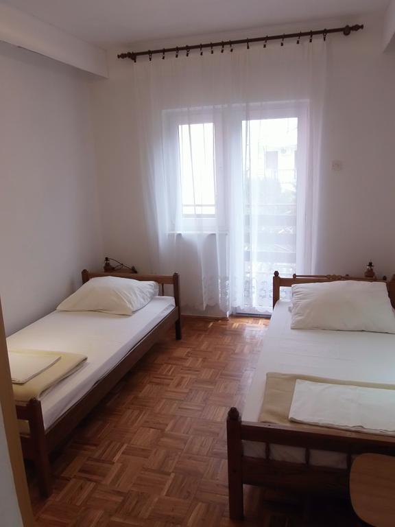 Apartments 031 Нин Стая снимка